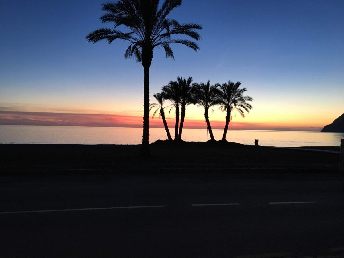Hh Apartamento La Herradura Playa Dış mekan fotoğraf